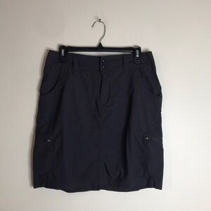LL bean ladies outdoor nylon skirt size 8 reg